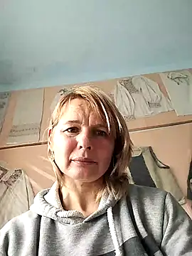 Snapshot of Masha412111 chatting on 11.07.25 Masha412111 online show from 11.07.25