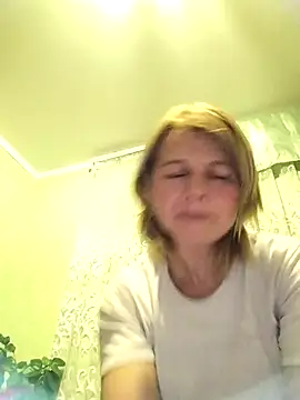 Snapshot of Masha412111 chatting on 11.17.25 Masha412111 online show from 11.17.25