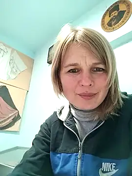 Snapshot of Masha412111 chatting on 11.23.25 Masha412111 online show from 11.23.25