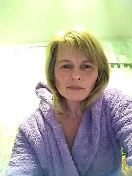 Snapshot of Masha412111 chatting on 11.25.25 Masha412111 online show from 11.25.25