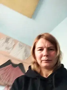 Snapshot of Masha412111 chatting on 12.02.25 Masha412111 online show from 12.02.25