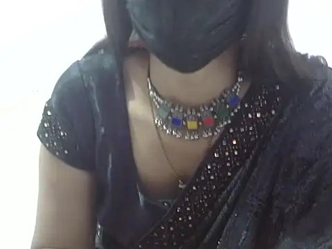 Snapshot of Laila_Cute chatting on 02.22.26 Laila Cute online show from 02.22.26