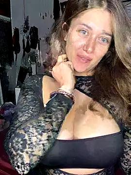 Snapshot of Malasantababy chatting on 10.04.25 Malasantababy online show from 10.04.25