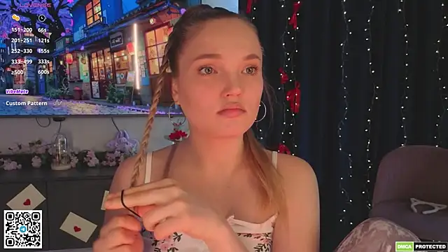 JulieLupo online show from 04.28.26