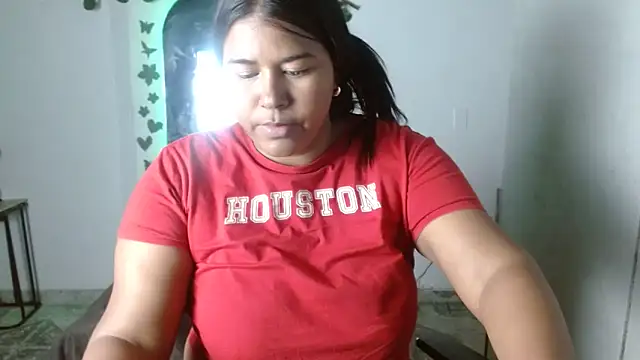 Ebony luna online show from 04.29.26