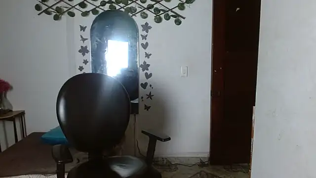 Ebony luna online show from 04.30.26