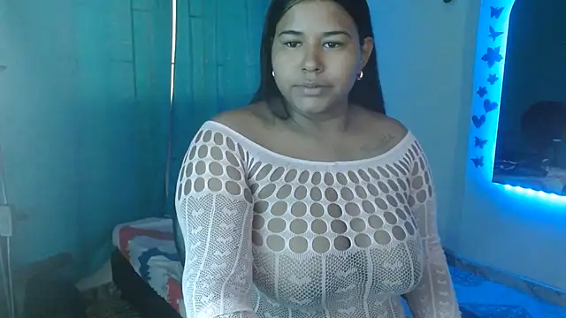 Snapshot of Ebony_luna chatting on 05.19.26 Ebony luna online show from 05.19.26