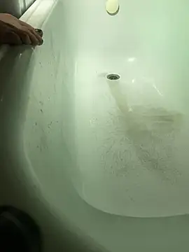 pleasedontpressaredburton online show from 11.21.25