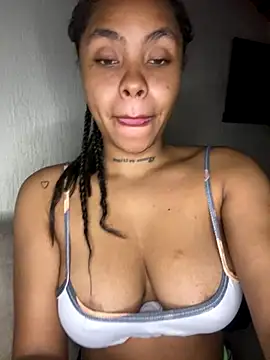 Snapshot of Itanydiorr chatting on 12.20.25 Itanydiorr online show from 12.20.25