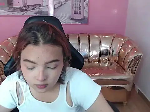 mia foster t online show from 10.21.25