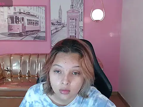 mia foster t online show from 10.30.25