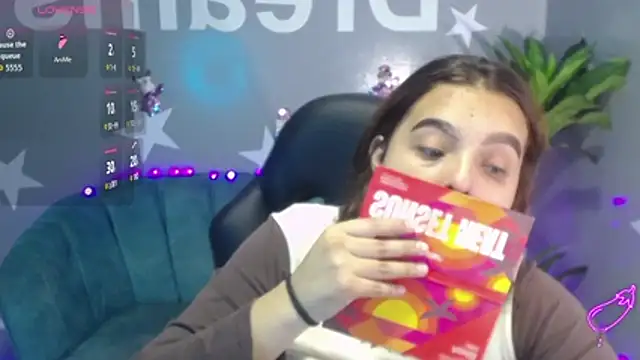 mia foster t online show from 12.14.25