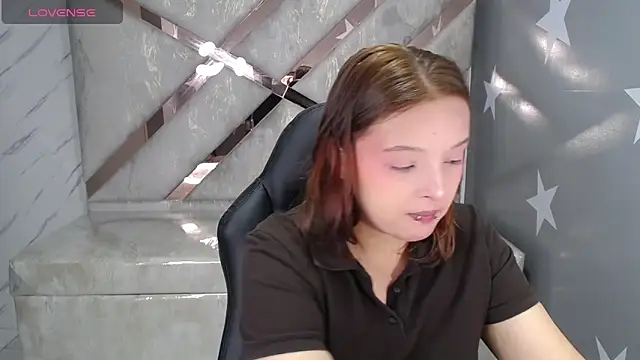 mia foster t online show from 04.22.26