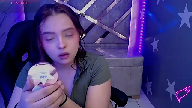 mia foster t online show from 05.11.26
