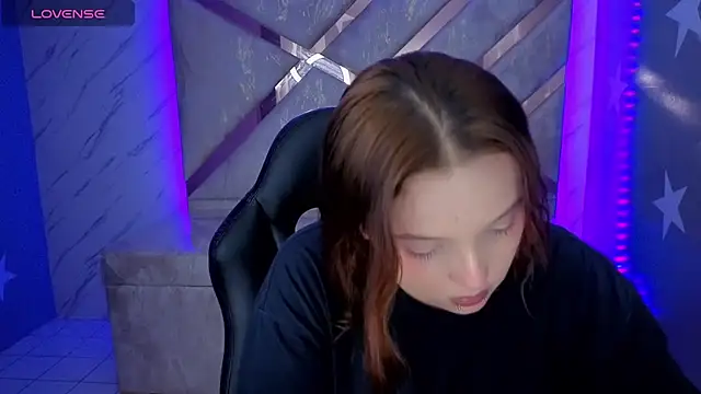 mia foster t online show from 05.14.26