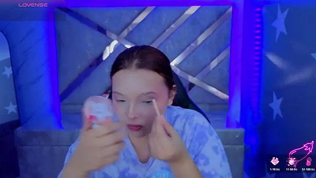 mia foster t online show from 06.08.26