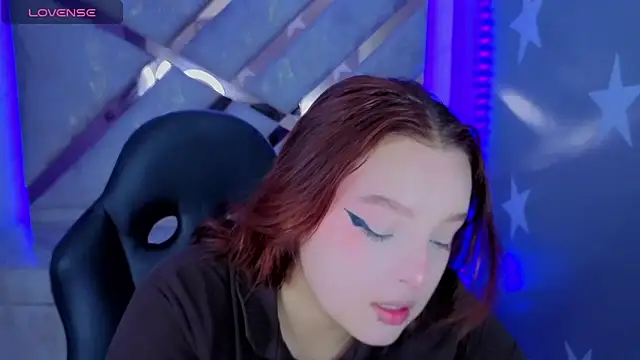 mia foster t online show from 06.12.26