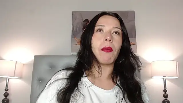 Mariaaam  online show from 10.31.25
