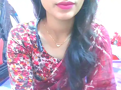 Snapshot of night_queeen7 chatting on 11.27.25 night queeen7 online show from 11.27.25