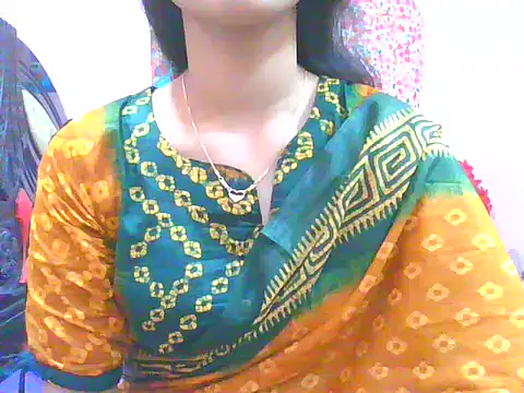 Snapshot of night_queeen7 chatting on 11.28.25 night queeen7 online show from 11.28.25