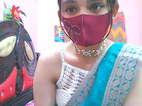 Snapshot of night_queeen7 chatting on 01.08.26 night queeen7 online show from 01.08.26