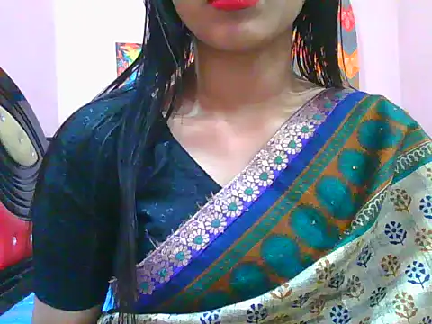 Snapshot of night_queeen7 chatting on 02.04.26 night queeen7 online show from 02.04.26