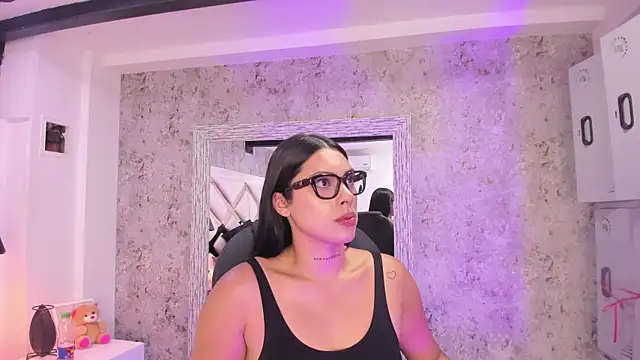 Snapshot of Vanessa_Rain_ chatting on 07.10.26 Vanessa Rain online show from 07.10.26