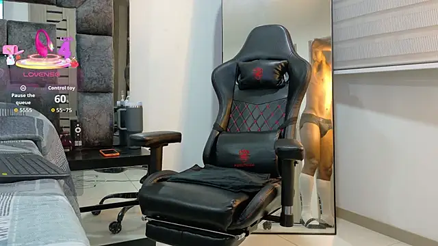 johnjaguar1  online show from 10.03.25