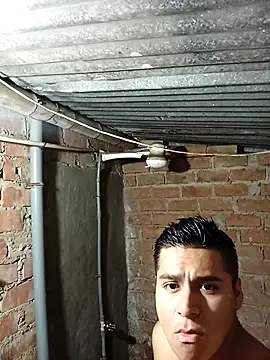 Snapshot of Alex321Flores chatting on 02.15.26 Alex321Flores online show from 02.15.26