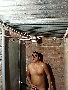 Snapshot of Alex321Flores chatting on 02.20.26 Alex321Flores online show from 02.20.26