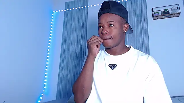 Dark stallionX online show from 11.28.25