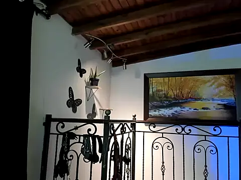 Zulyhenao online show from 11.04.25