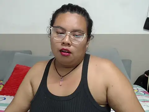 Snapshot of Charlotte_Rot2 chatting on 10.21.25 Charlotte Rot2 online show from 10.21.25