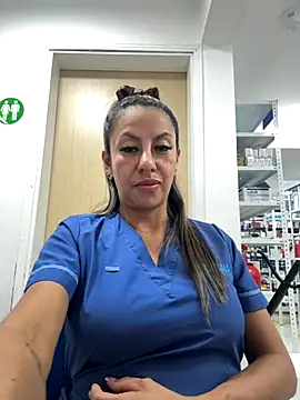 Snapshot of GisellTorres36 chatting on 10.06.25 GisellTorres36 online show from 10.06.25