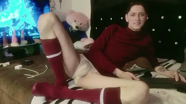 Tyler cat online show from 11.18.25