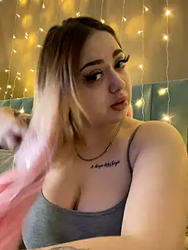 KellyMoors online show from 11.16.25