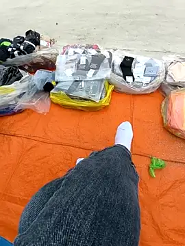 Snapshot of Lili_2love chatting on 11.22.25 Lili 2love online show from 11.22.25