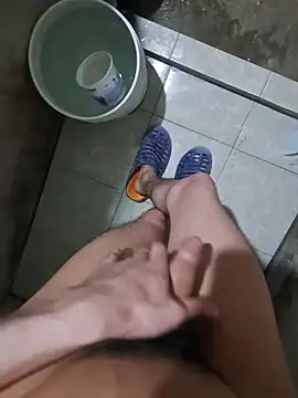 Snapshot of DanielTorres1 chatting on 12.22.25 DanielTorres1 online show from 12.22.25