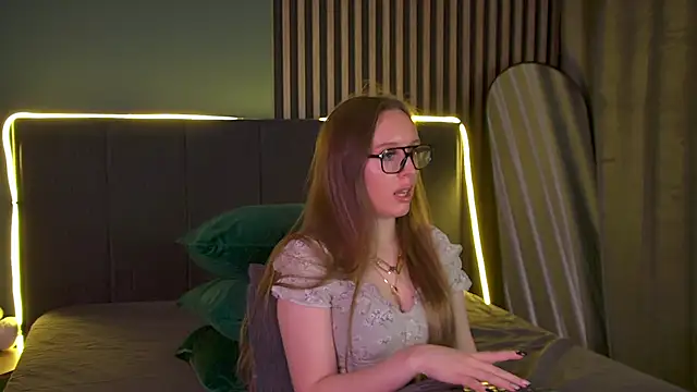 KathyStewart online show from 11.08.25