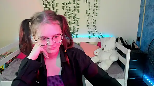 shy elina01 online show from 10.02.25