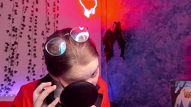 shy elina01 online show from 10.28.25