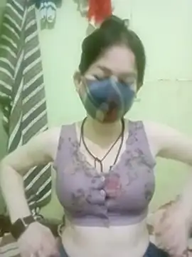 Snapshot of Anak_69 chatting on 10.31.25 Anak 69 online show from 10.31.25