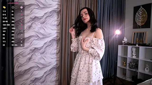 ElizabethMilller  online show from 02.15.26