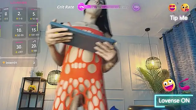 Nikki Vesper online show from 05.13.26