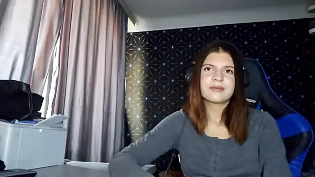 LissaKradfer online show from 10.22.25