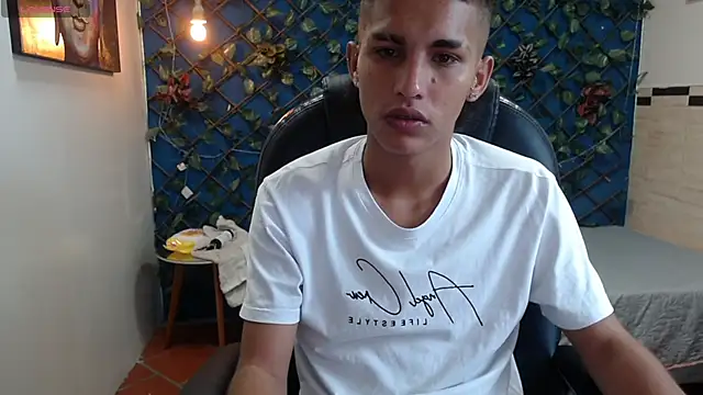 LiamBlack16 online show from 10.23.25