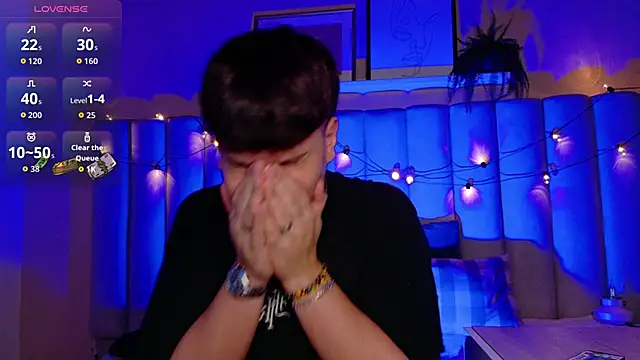 LiamThunder05  online show from 11.11.25