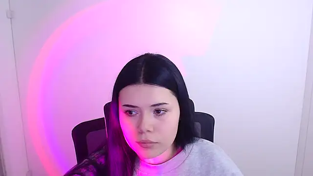 Mona Esty online show from 10.09.25