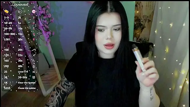 Mona Esty online show from 04.25.26