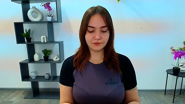 OliviaMontgommery online show from 11.15.25